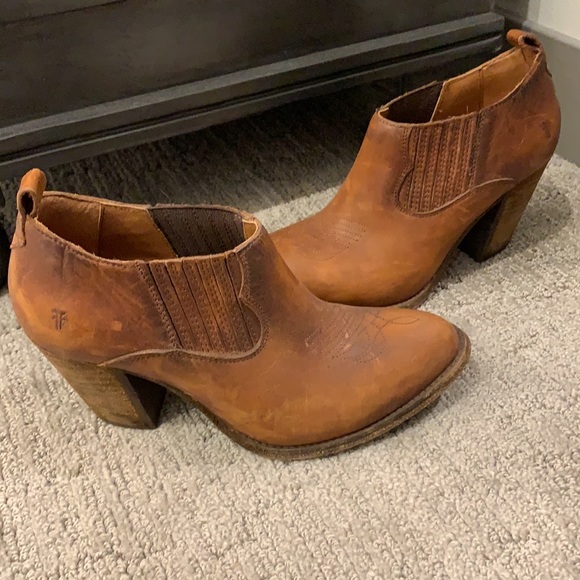 Frye boots - Picture 2 of 2